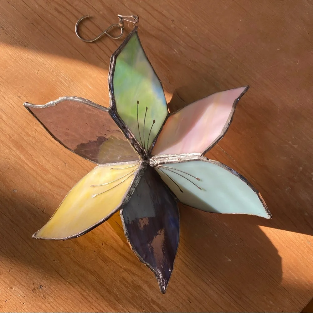 Stained Glass Flower Sun Catcher - Picture 6 of 9